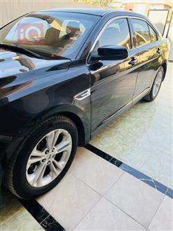 Ford Taurus